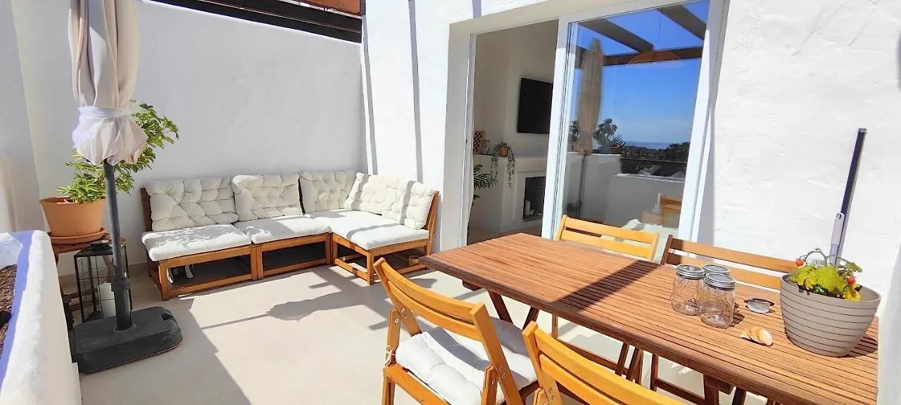 Apartment Unique & Fashionable 3 Bedroom Holiday Home - Views Estepona Spain